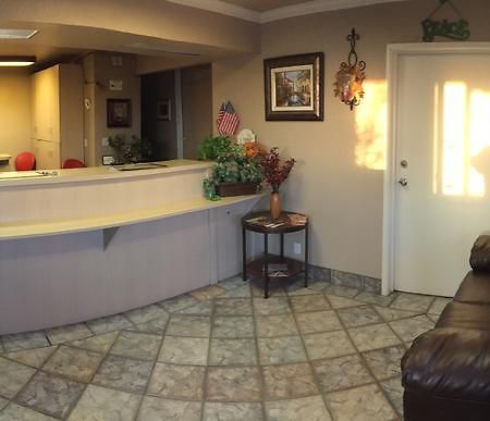 Hilltop Inn&Suites Victorville Buitenkant foto