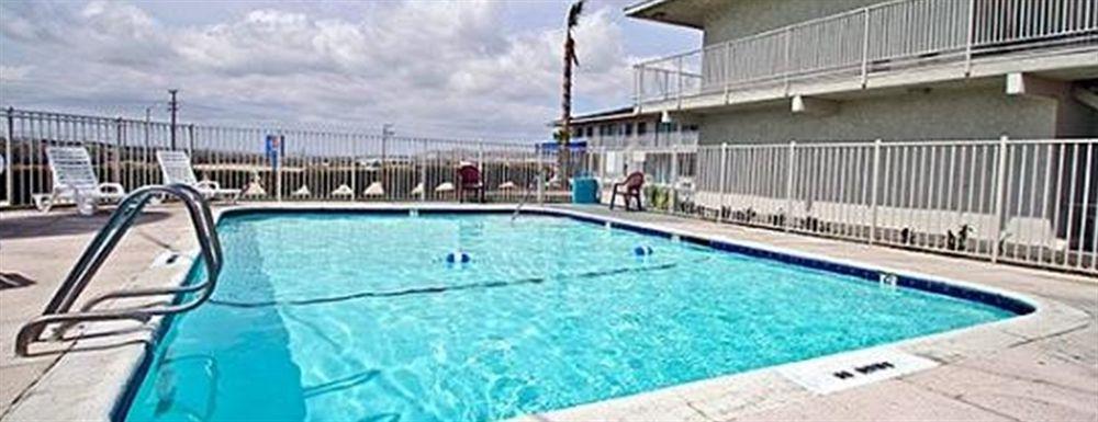 Hilltop Inn&Suites Victorville Buitenkant foto